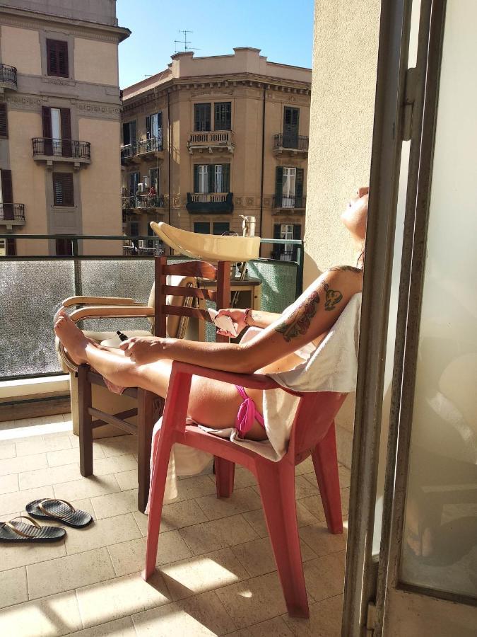Solo Single Under 40 - Fkk Naturist Culture - Volunteer Welcome Palermo Exterior photo